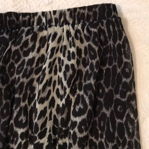 Forever 21 Dresses & Skirts - F21 leopard maxi